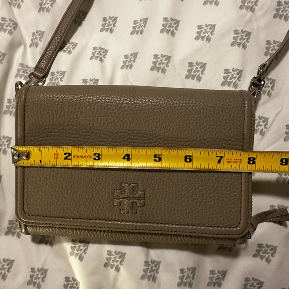 AUTHENTIC TORY BURCH CROSSBODY BAG - Picture 8 of 11